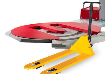 pallet wrapper slotted base