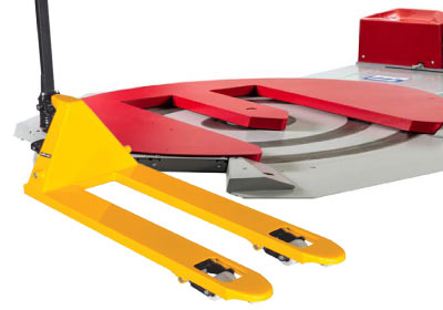 pallet wrapper slotted base